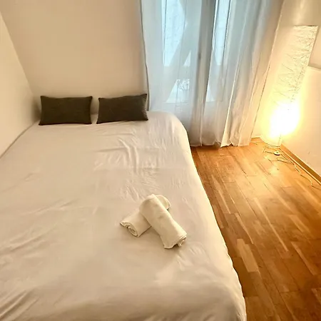 Apartment Bel Pres De La Place De La Republique *